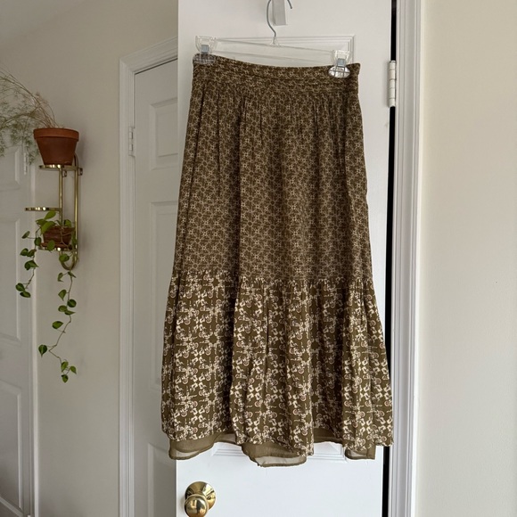 Massimo Dutti Dresses & Skirts - Massimo Dutti Olive Green Floral Midi Skirt Peasant Prarie Cottagecore Size 6